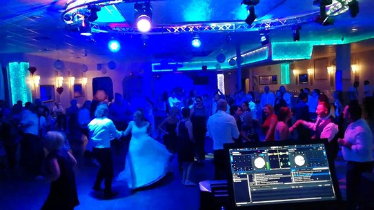 Stefan Loll - DJ für Hochzeiten, Geburtstage und Firmenevents